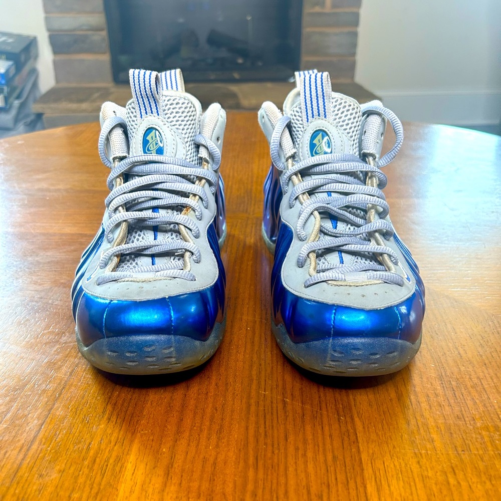 Nike Air Foamposite One ‘Sport Royal’
- Condition: Used 6/10
- Size: 8